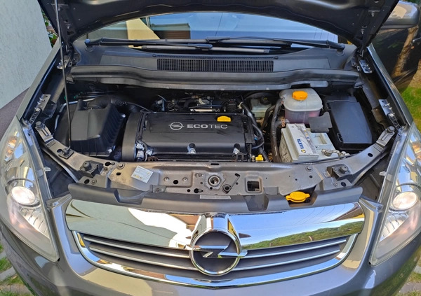 Opel Zafira cena 23900 przebieg: 180700, rok produkcji 2010 z Wrocław małe 277